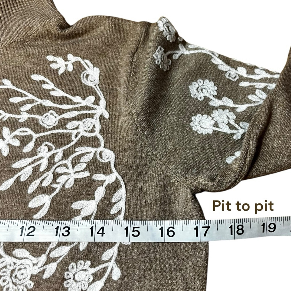 Women's Rain + Rose Neutral Crewel Embroidered Turtleneck Sweater, S - Picture 4 of 12